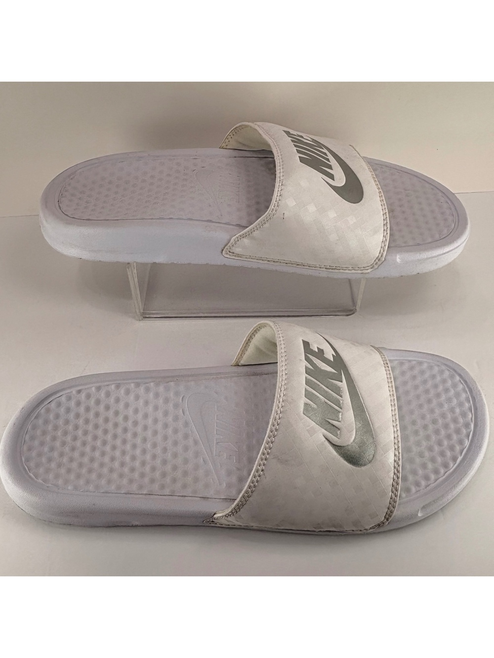 Nike Benassi JDI White Metallic Silver Slides Women’s Size 8
